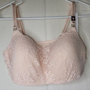 Victoria's Secret Love Cloud Wireless Lace Straight-Neck Lounge Bra / Bralette